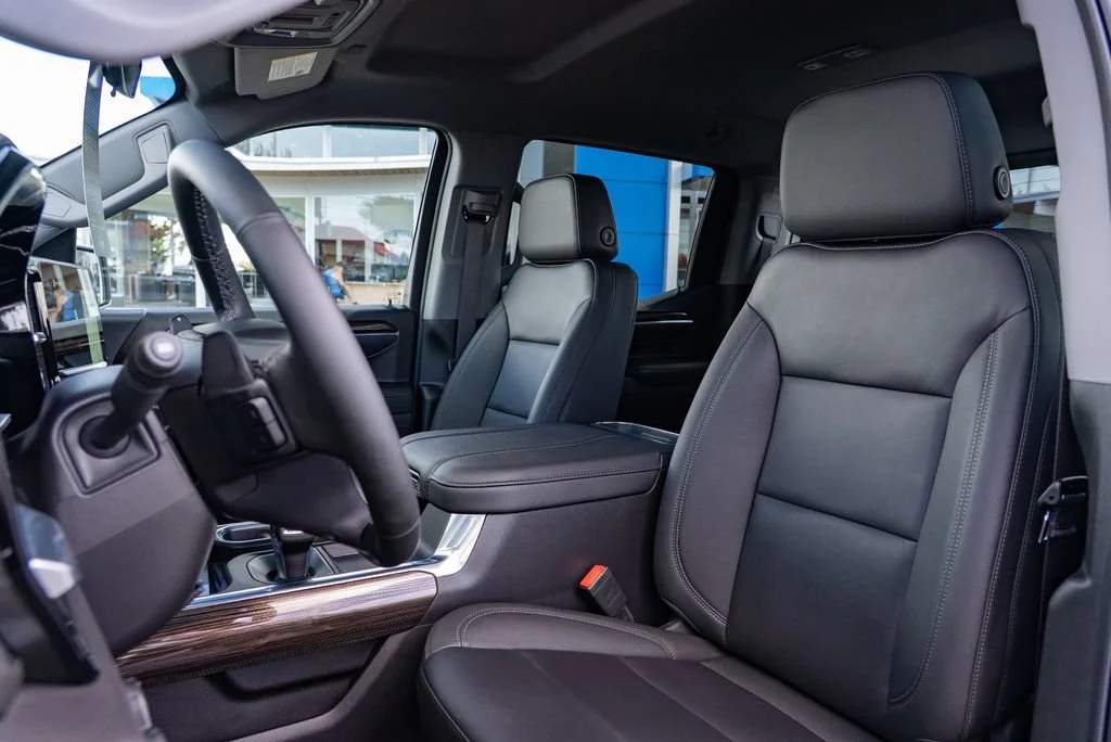 New 2026 Summit White Chevrolet LT Trail Boss image 24