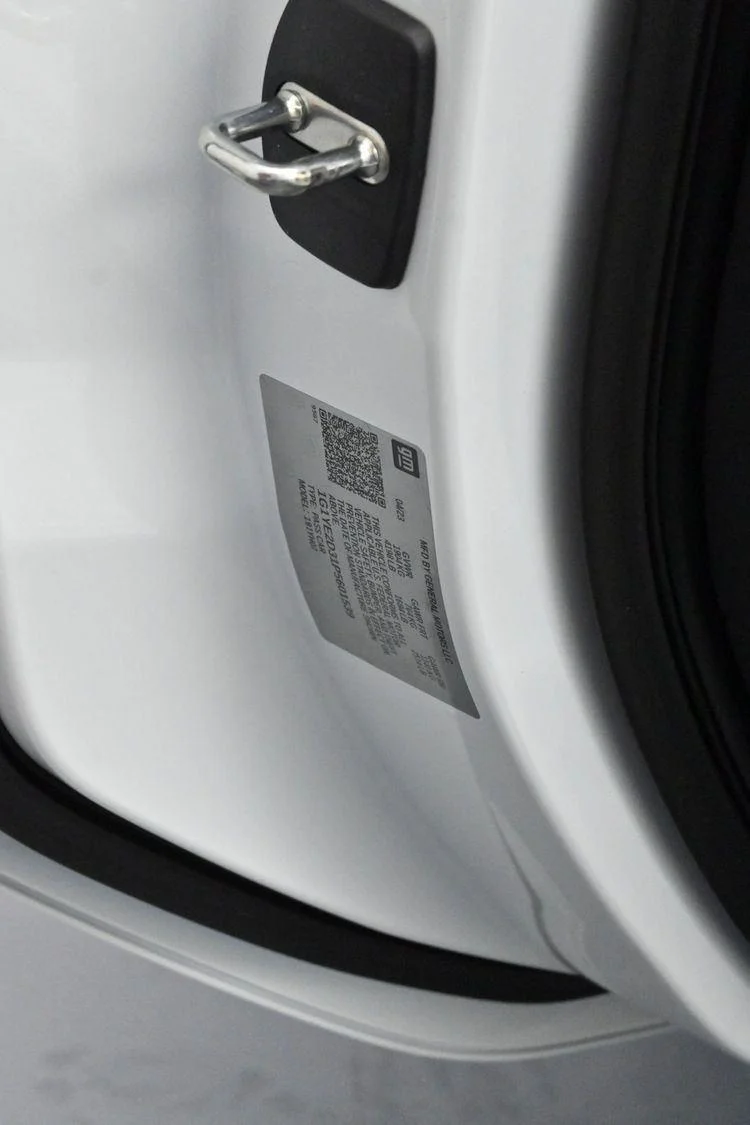 Used 2023 Arctic White Chevrolet 2LZ image 35