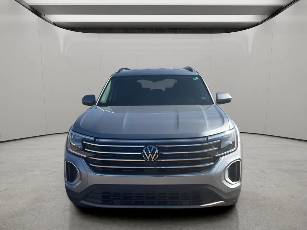 Used 2025 Silver Mist Metallic Volkswagen SE w/Technology 4Motion image 15