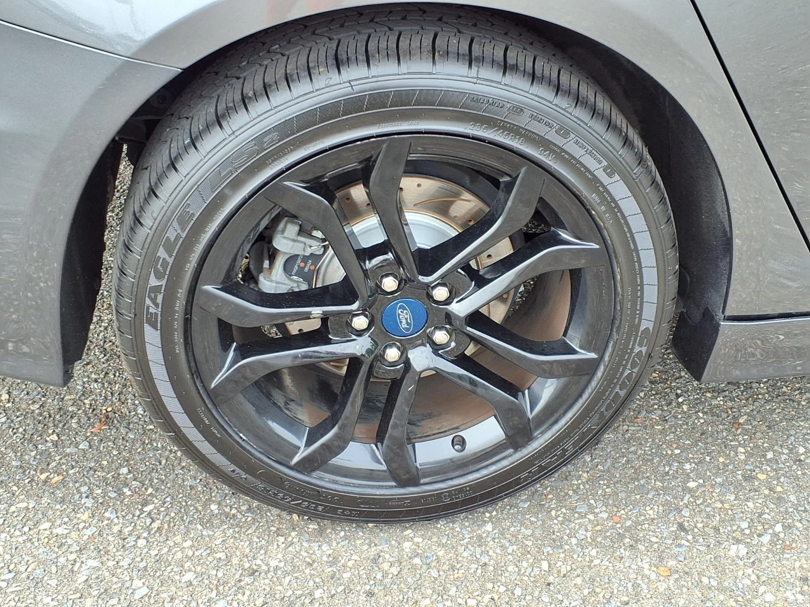 Used 2020 Magnetic Metallic Ford SE image 12