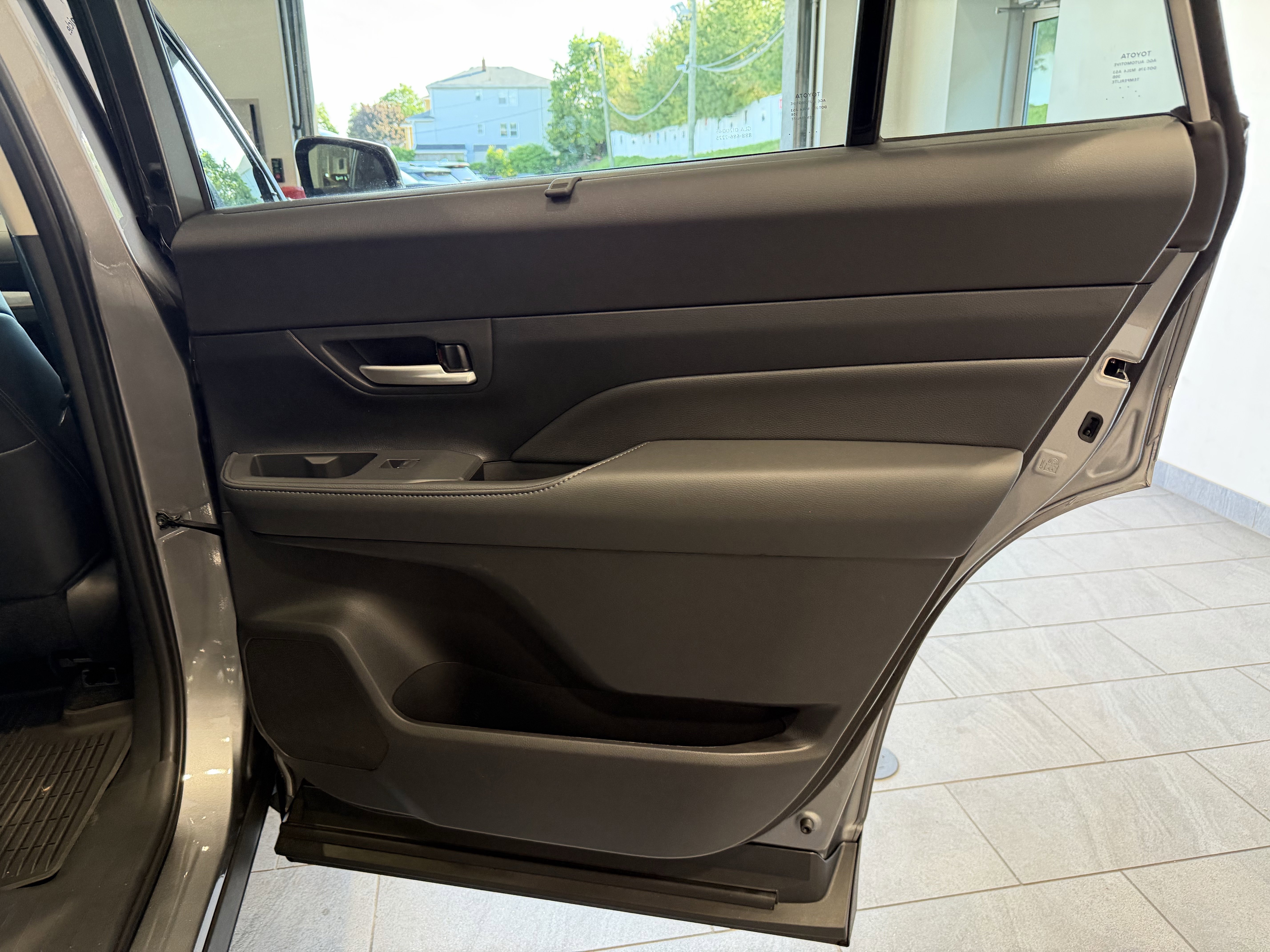 2026 Toyota Grand Highlander Platinum - Photo 30