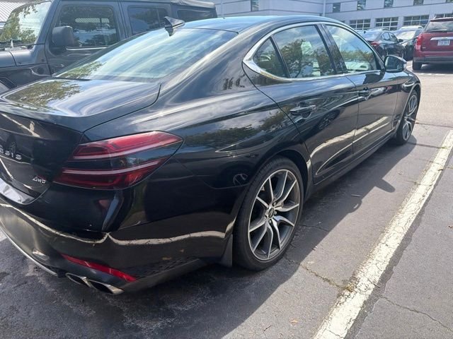 Used 2022 Black Genesis 2.0T image 8