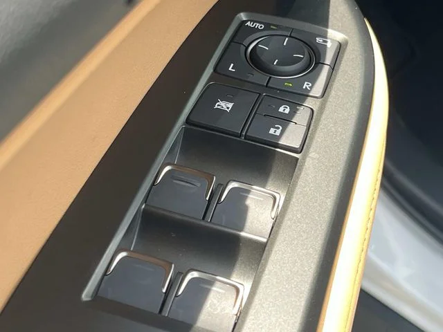 New 2026 Ultra White Lexus PREMIUM image 24
