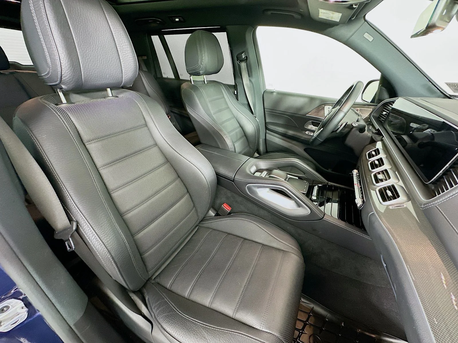 2022 Mercedes-Benz GLS GLS450 - Photo 31