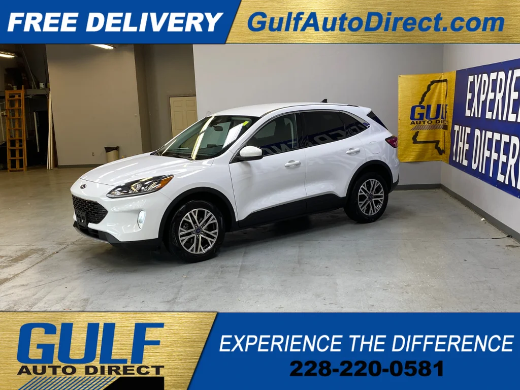 Used 2022 White Ford SEL image 5