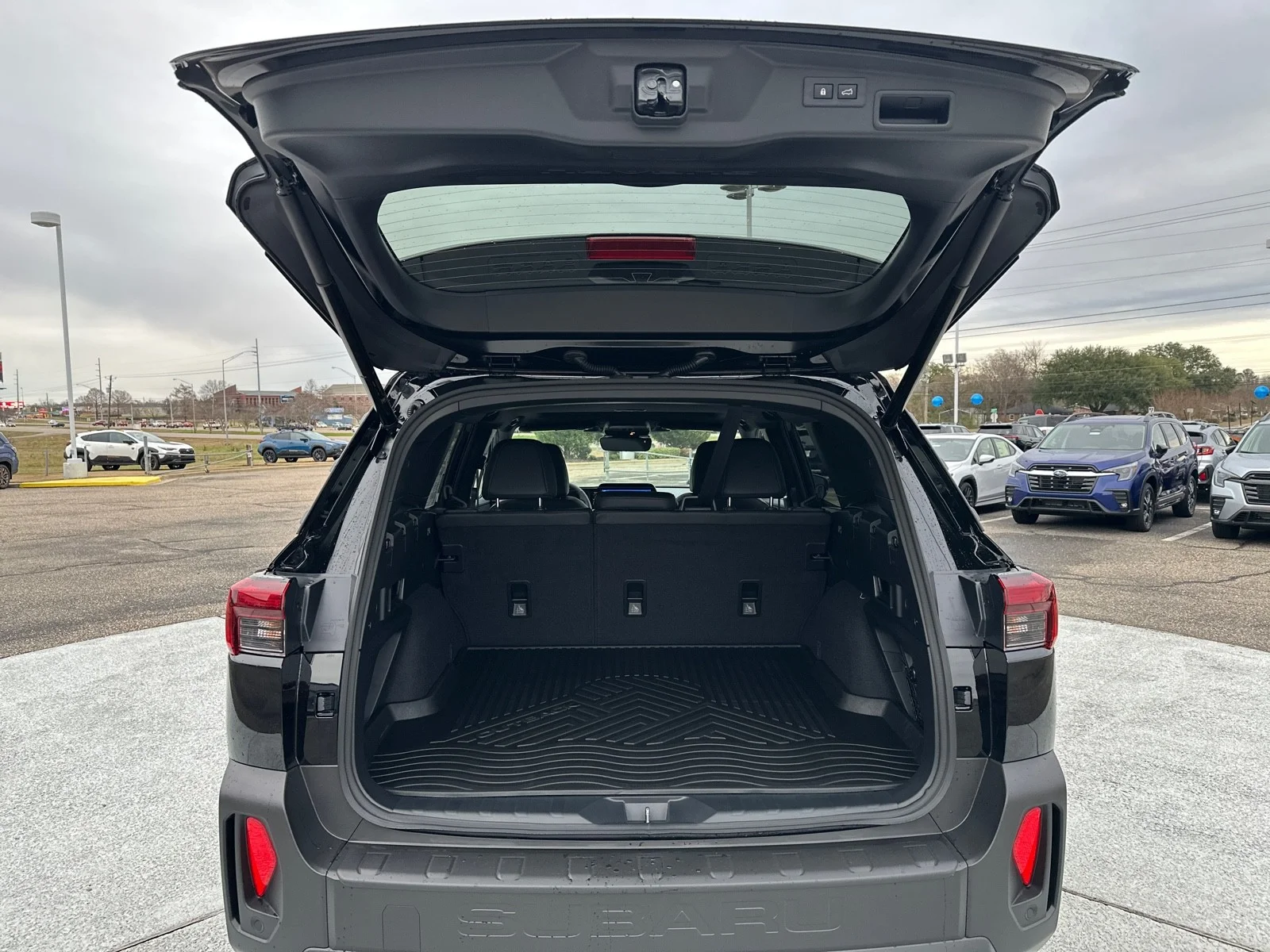 2026 Subaru Outback Premium - Photo 9