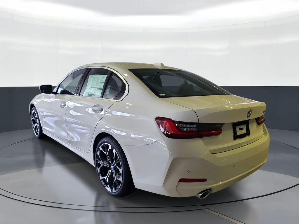 Used 2026 Alpine White BMW 330i image 4