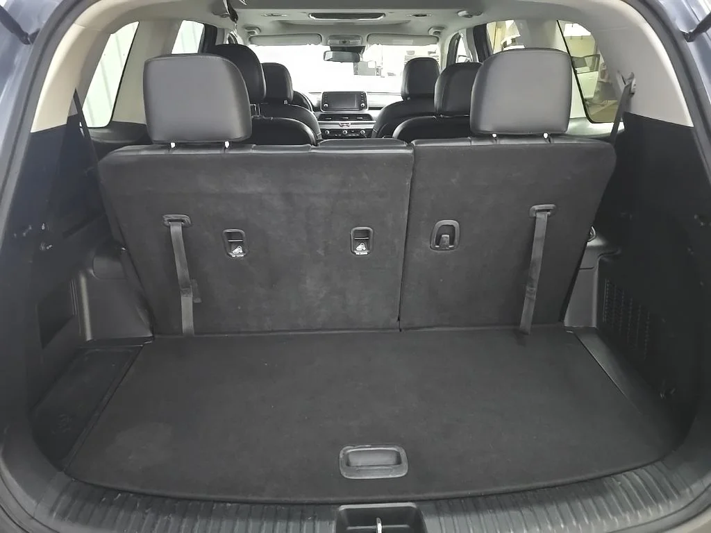Used 2020 Silver Kia S image 14