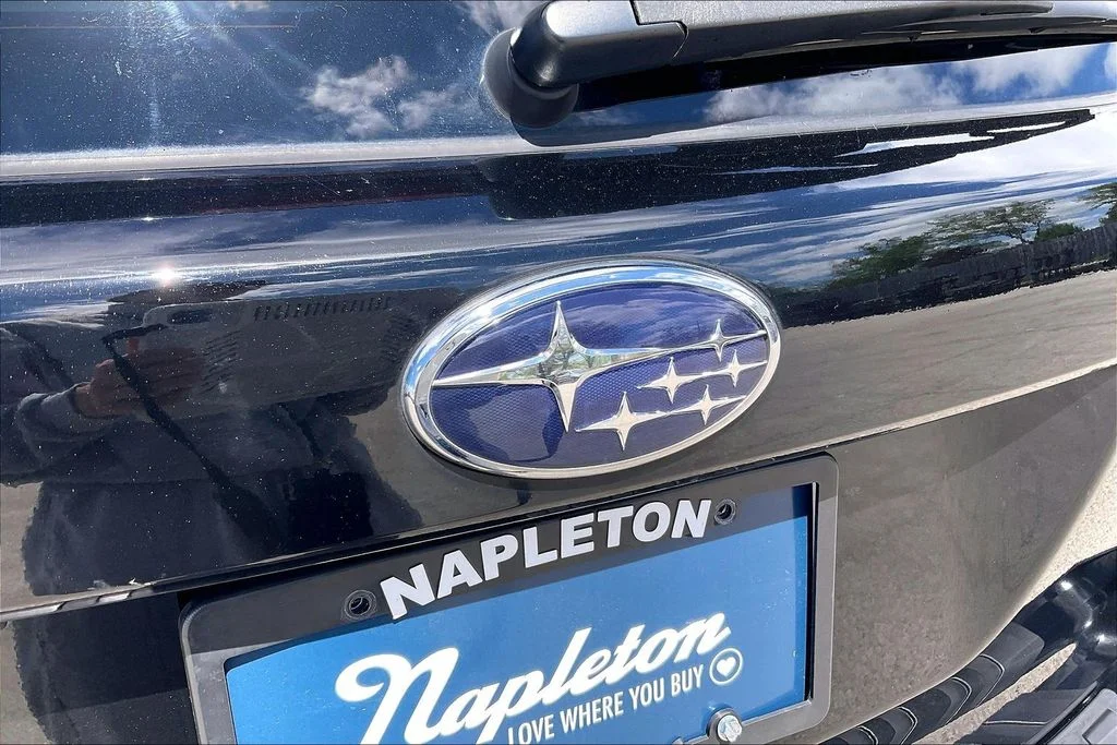 Used 2018 Black Subaru 2.5i Limited image 7