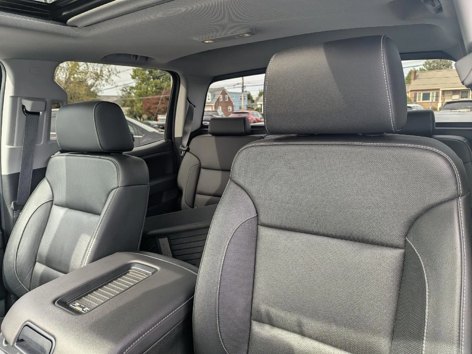 Used 2018 Centennial Blue Metallic Chevrolet LTZ image 26