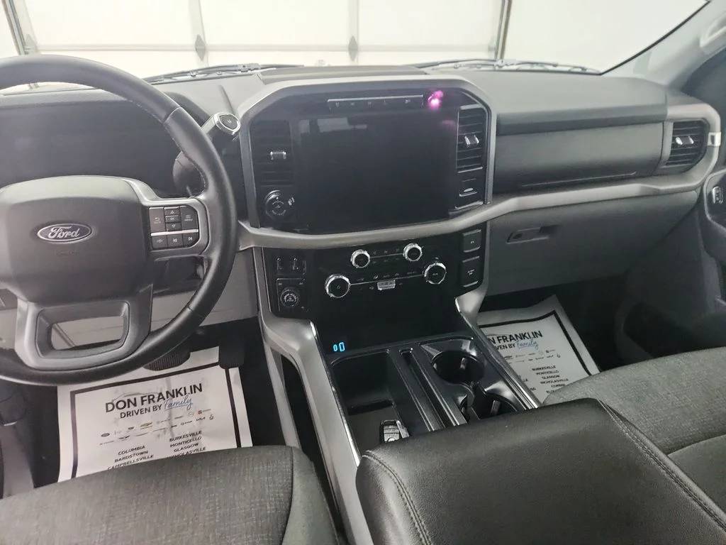 Used 2024 Black Ford XLT image 10