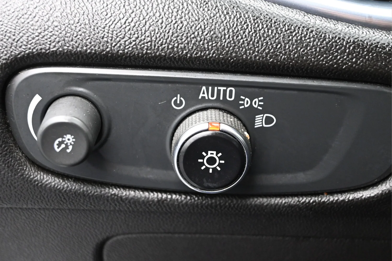 Used 2024 Gray Chevrolet LT image 20