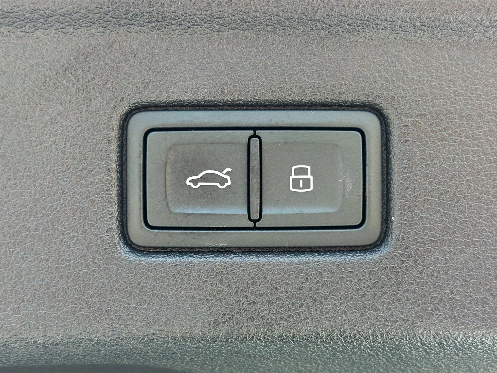 Used 2024 Arkona White Audi Premium Plus image 12