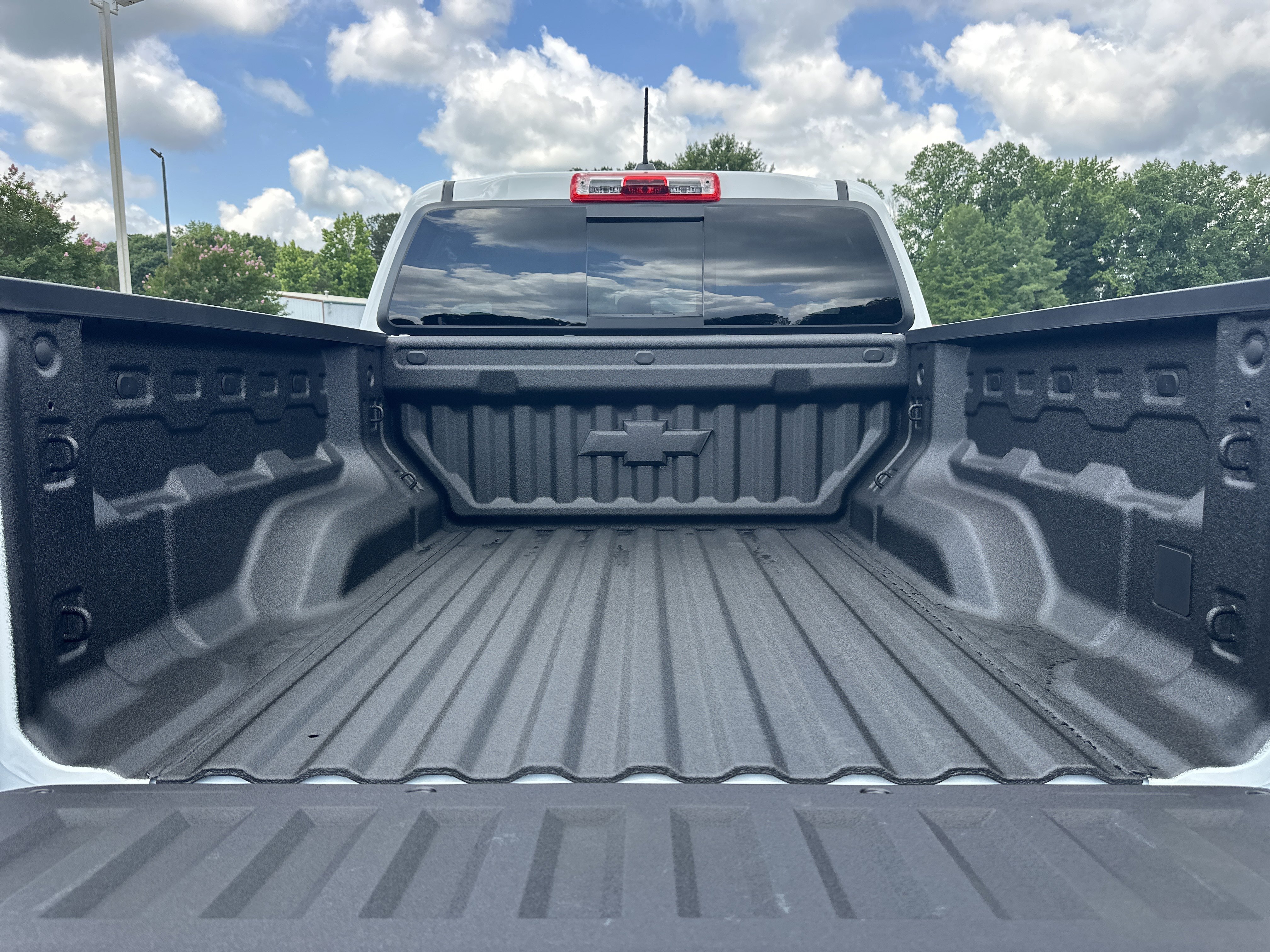 New 2026 Summit White Chevrolet Trail Boss image 19