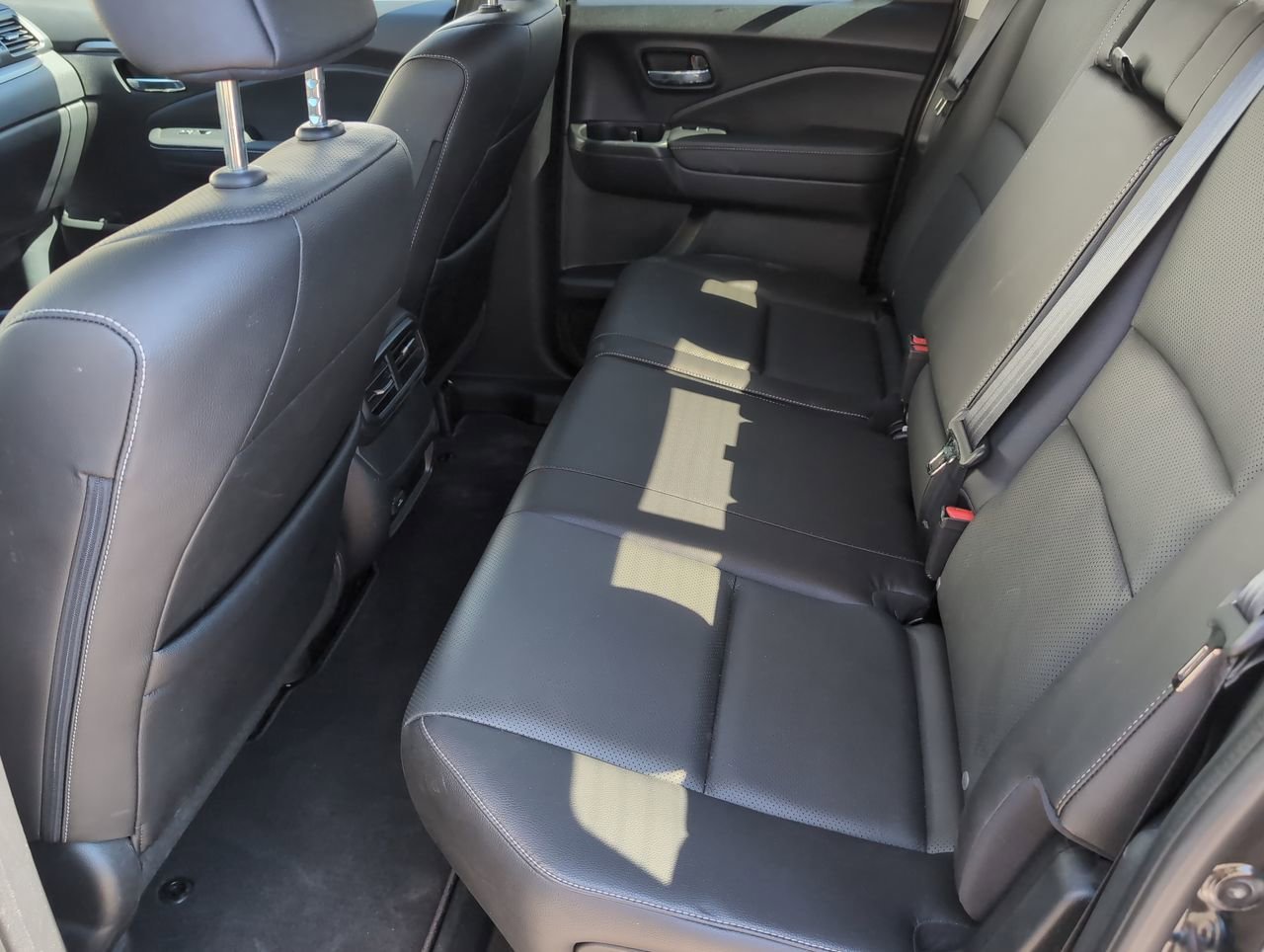 Used 2025 Crystal Black Pearl Honda RTL image 15