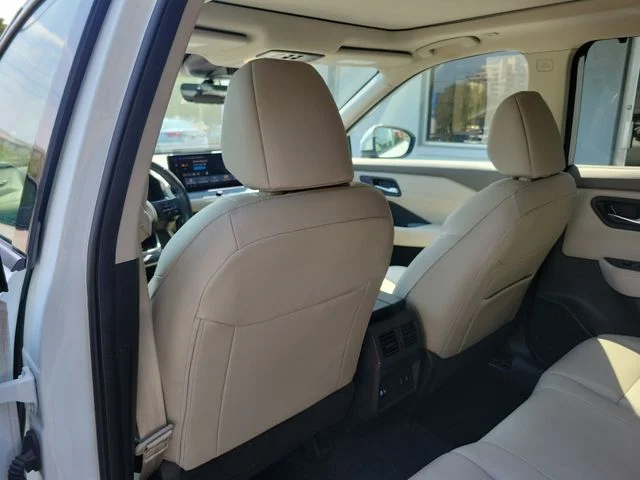 Certified Used 2024 White Nissan SL image 24