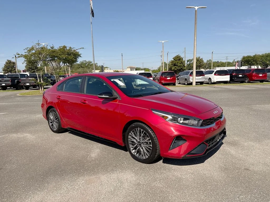 2024 Kia Forte GT-Line AT's photo