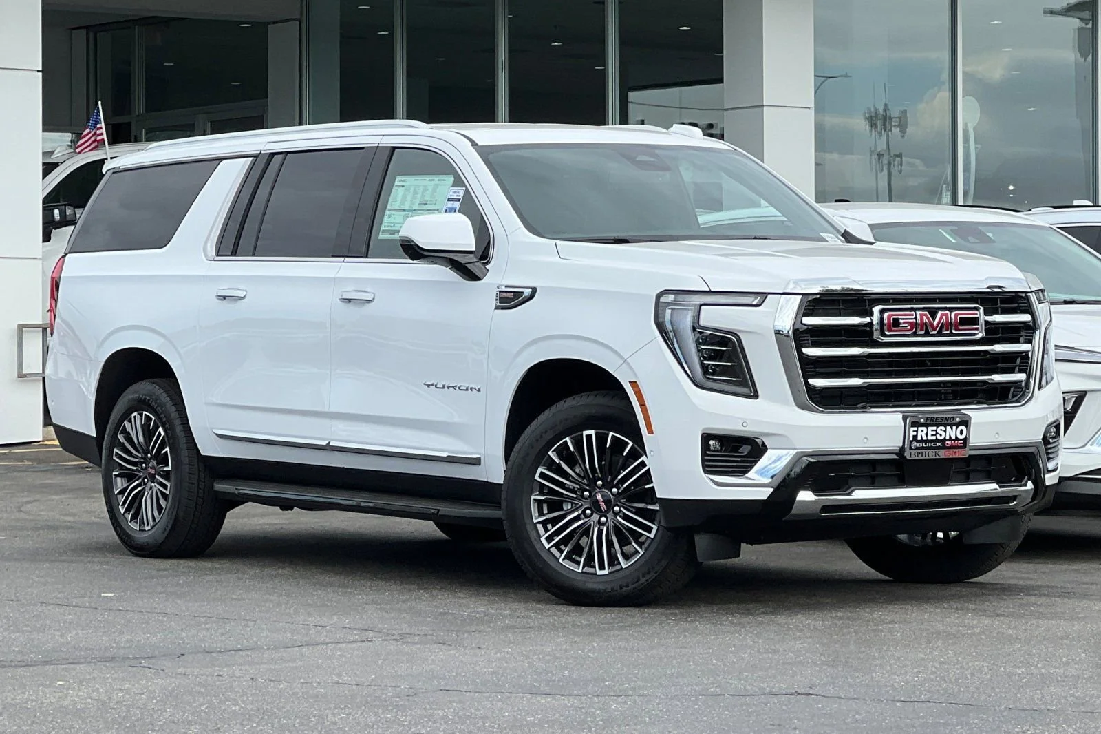 2026 GMC Yukon XL Elevation - Photo 2