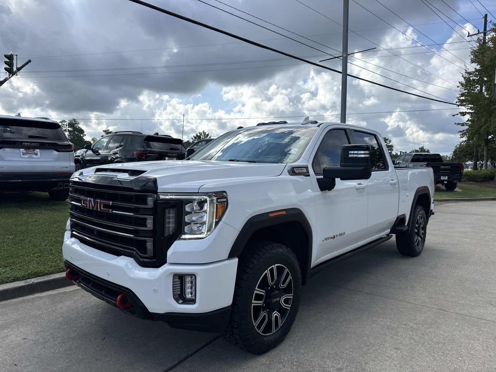 Used 2023 SUMMIT WHITE GMC AT4 image 3