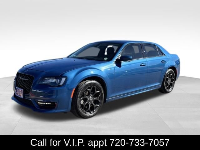 2022 Chrysler 300 Touring L
