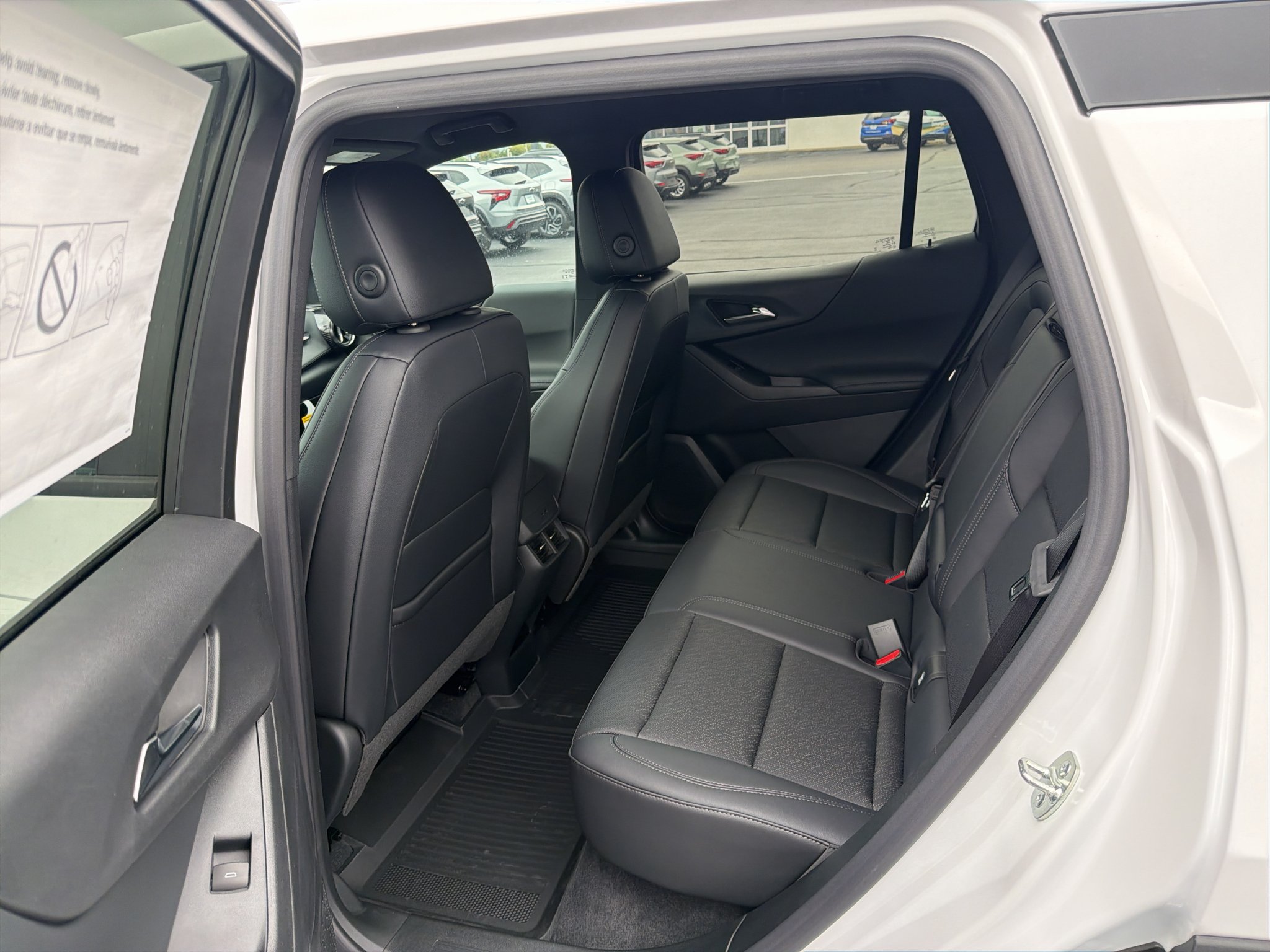 2027 Chevrolet Equinox LT - Photo 23