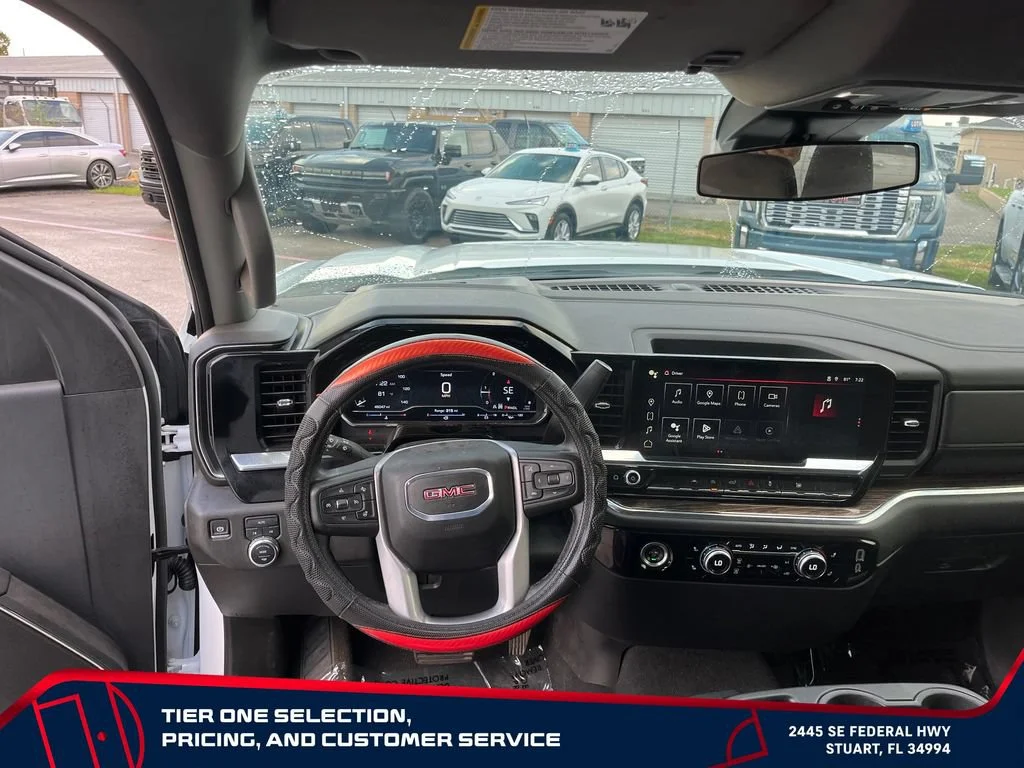 Used 2024 Summit White GMC Elevation image 25