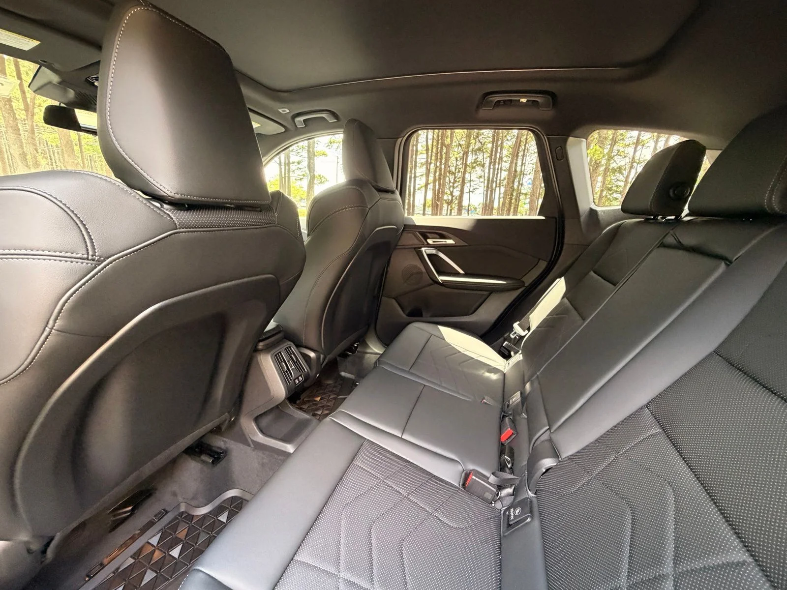 New 2026 Night Dusk Blue Metallic BMW xDrive28i image 15