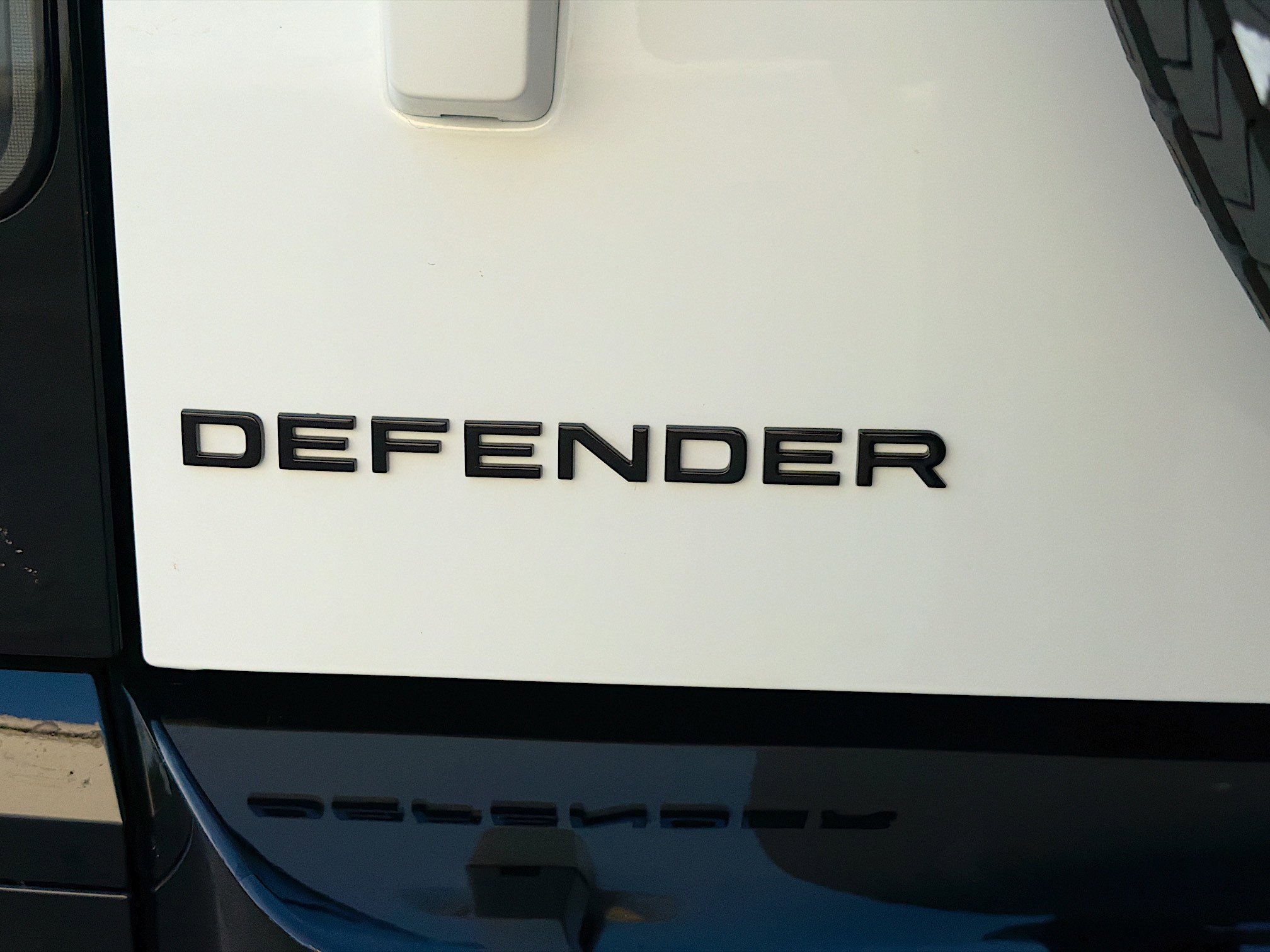 New 2026 Fuji White Land Rover X-Dynamic SE image 11