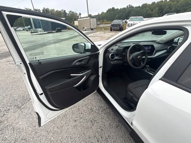 Used 2024 White Chevrolet LS image 20