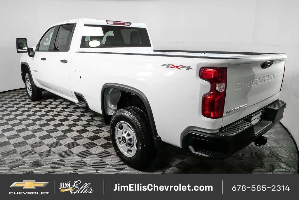 New 2026 Summit White Chevrolet WT image 25