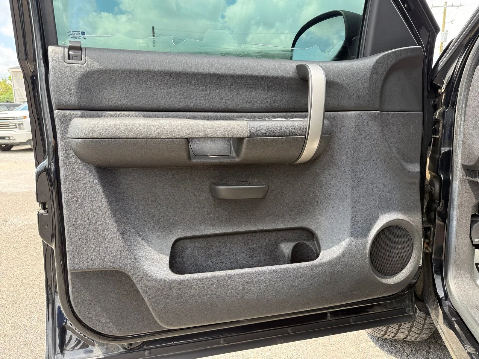 Used 2009 Black Chevrolet LT image 11