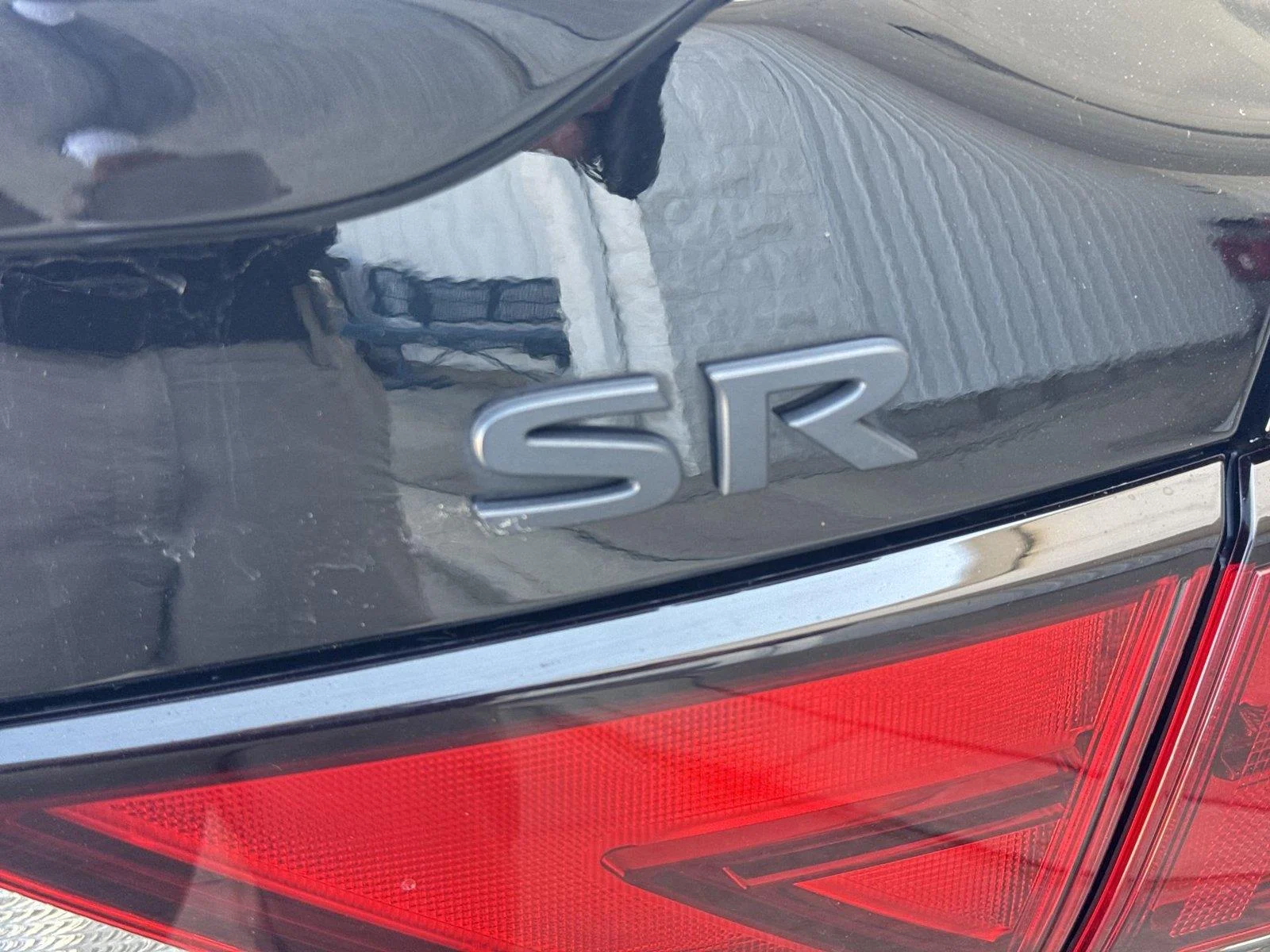 Used 2022 Super Black Nissan SR image 29
