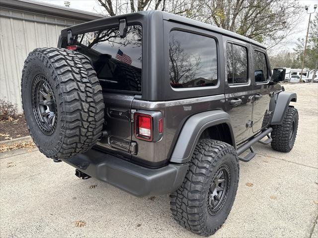 New 2026 Granite Crystal Metallic Clear-Coat Exterior Paint Jeep Sport S image 8