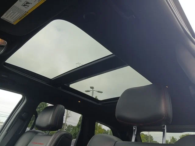 Used 2018 Black Jeep Trailhawk image 15