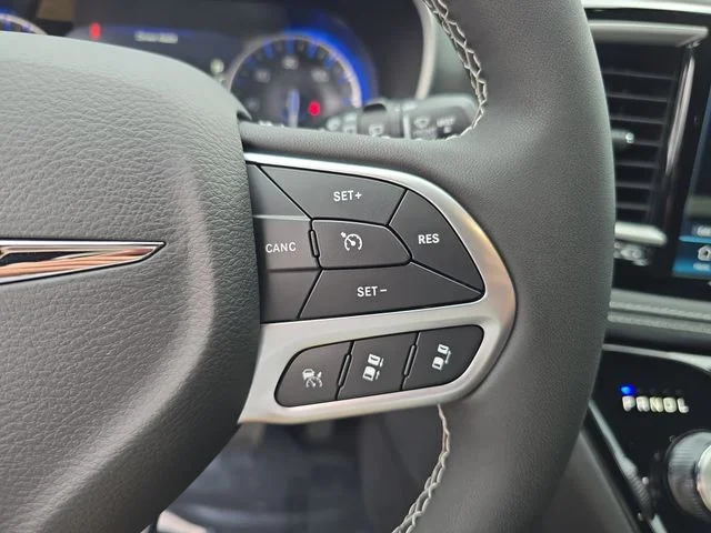 2026 Chrysler Pacifica Select - Photo 24