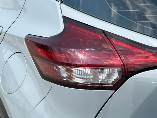 Used 2022 Gray Nissan SR image 10