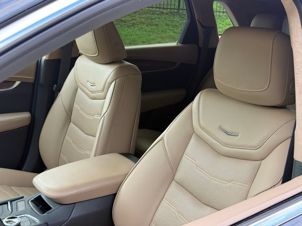 Certified Used 2023 Wilder Metallic Cadillac Premium Luxury image 20