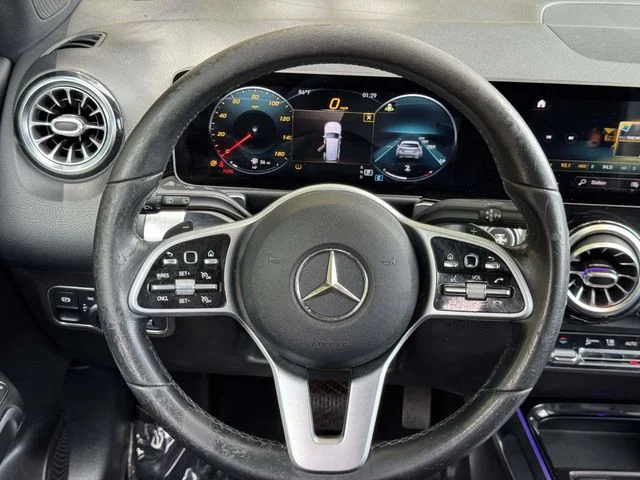 Used 2020 Gray Mercedes-Benz GLB 250 image 18