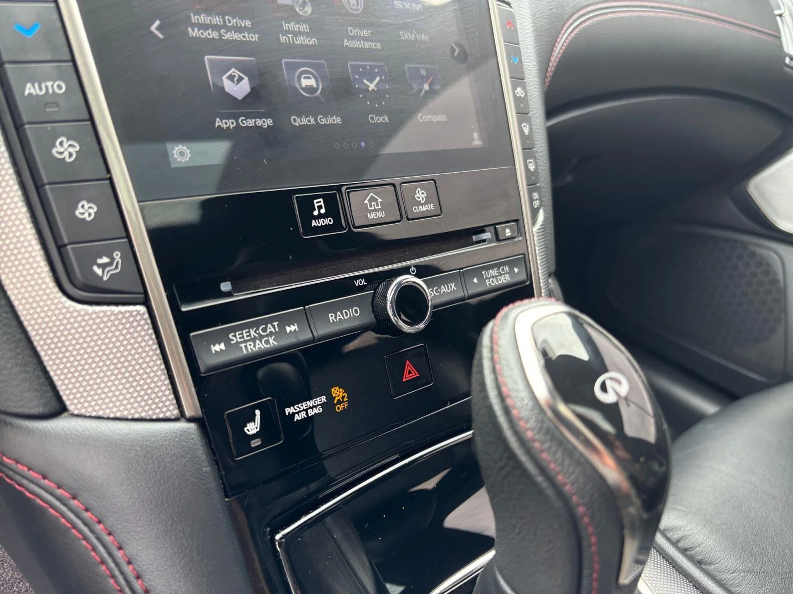 Used 2018 Pure White INFINITI RED SPORT 400 image 30