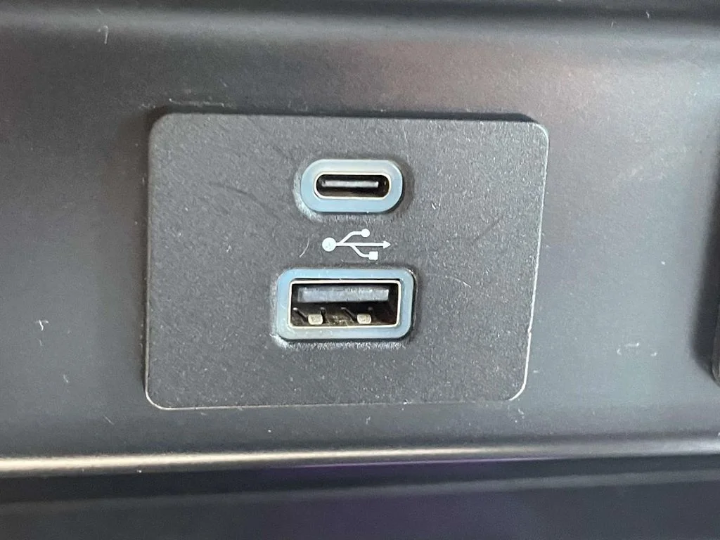 Used 2021 White Ford XL image 30