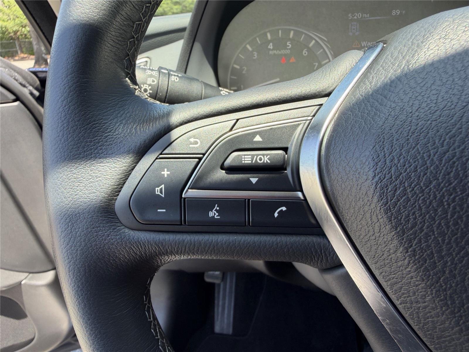 Used 2023 Grand Blue INFINITI LUXE image 14