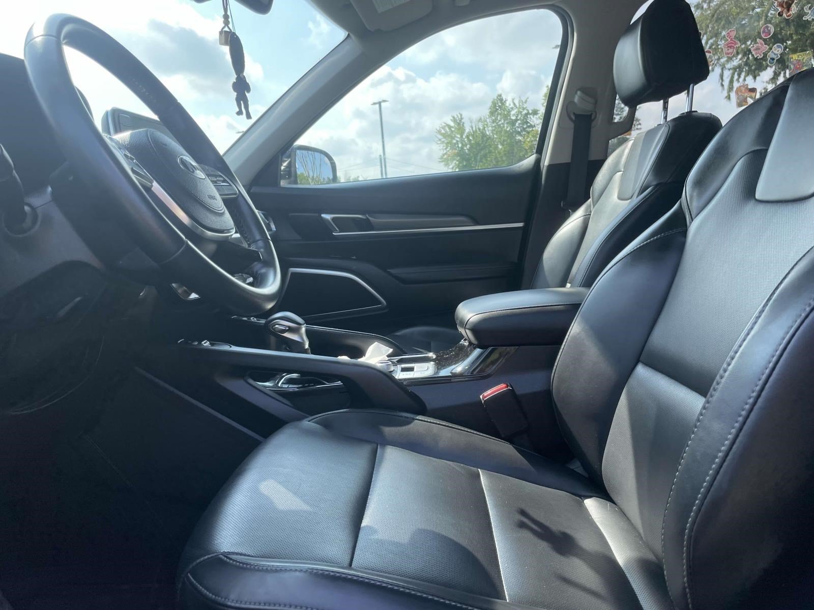 Used 2021 Ebony Black Kia S image 16