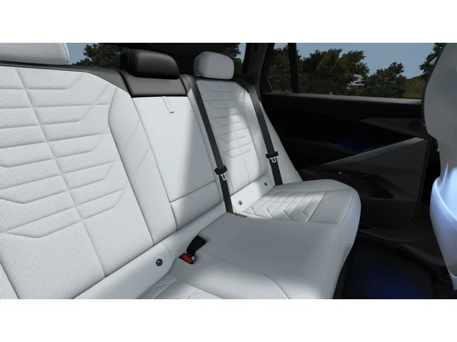 New 2027 Space Silver Metallic BMW X5 40 image 12