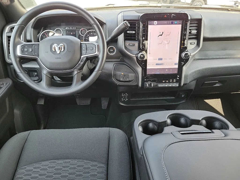 2025 RAM 2500 Tradesman - Photo 10