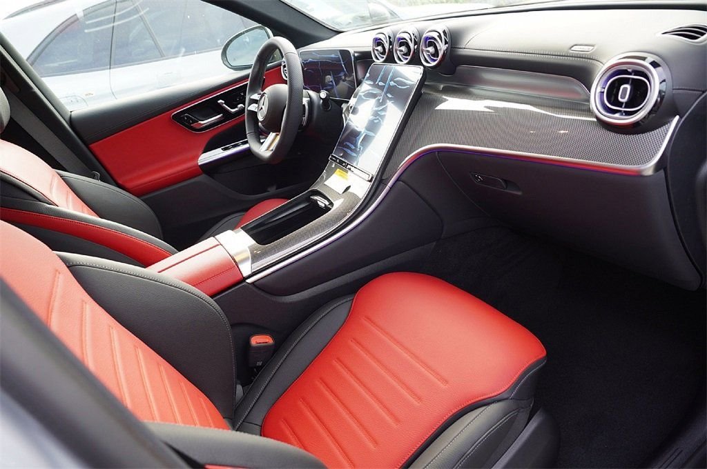 2026 Mercedes-Benz GLC Base - Photo 8