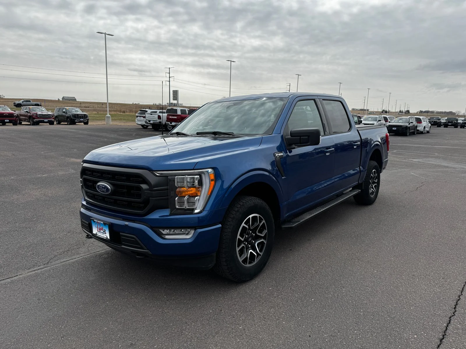 Used 2023 Blue Metallic Ford XLT image 16