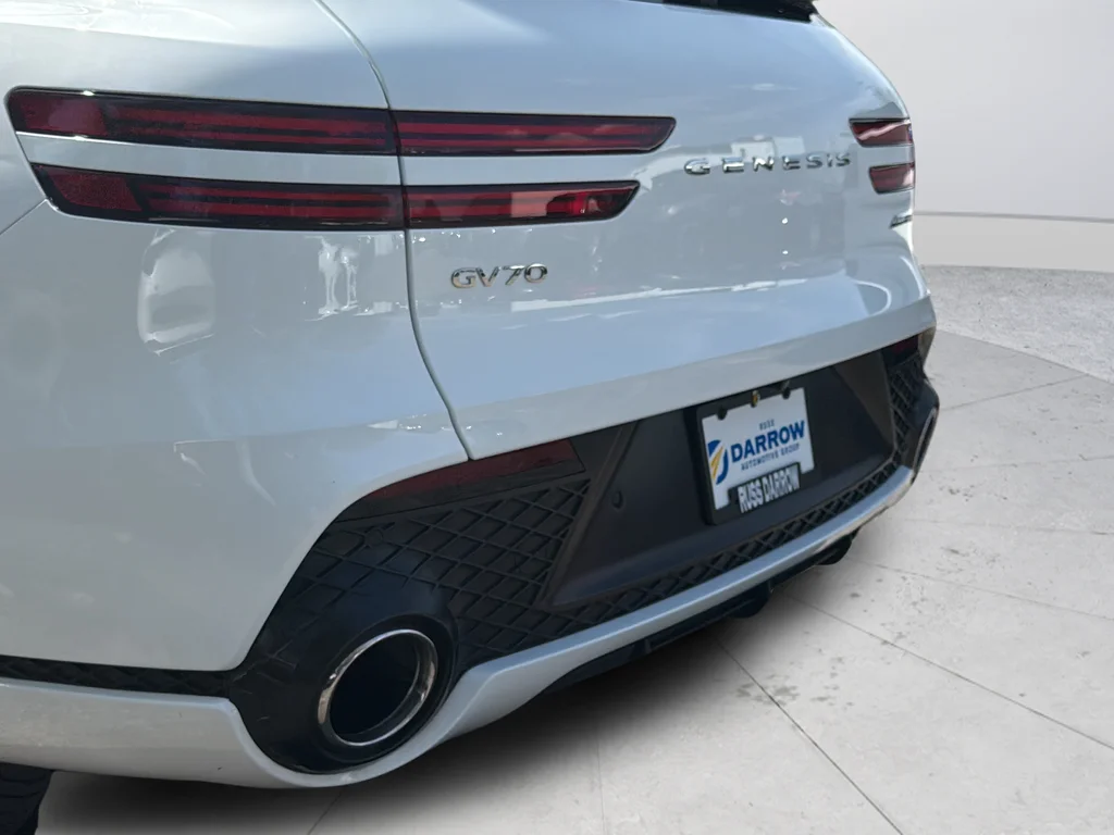 Used 2022 White Genesis 3.5T Sport image 29