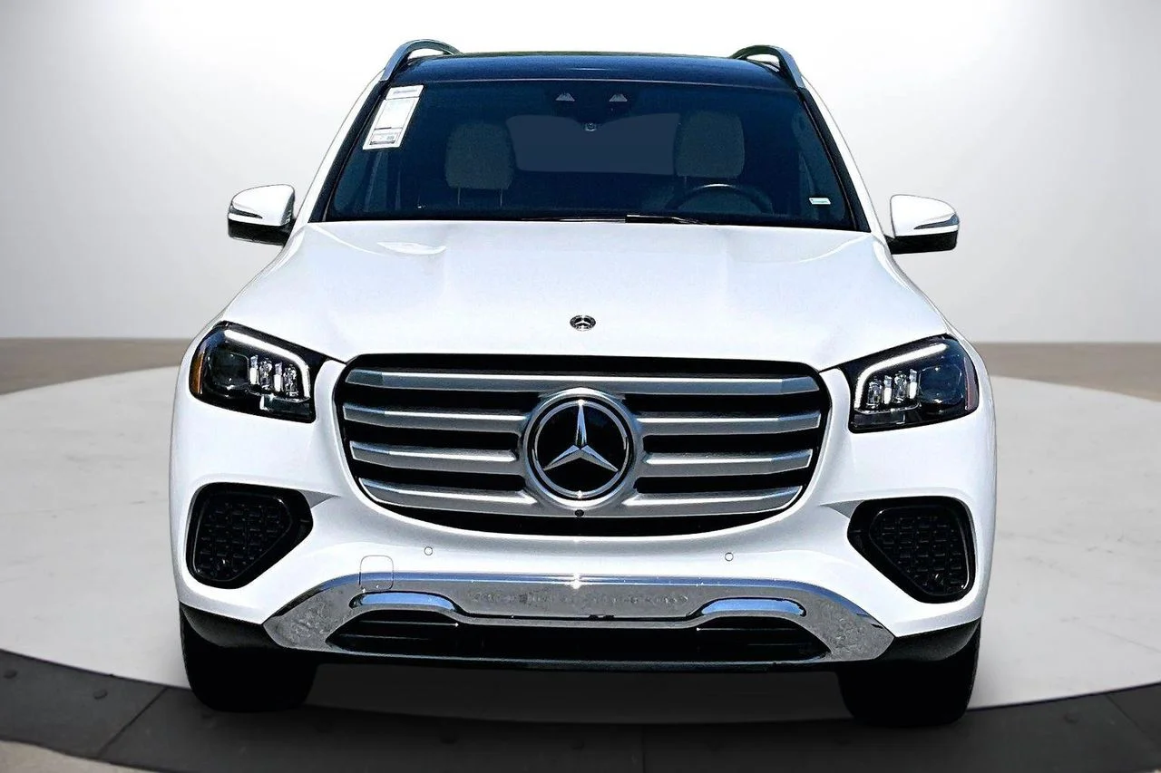 Used 2025 White Mercedes-Benz GLS 450 image 3