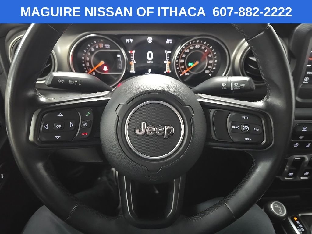Used 2019 Gray Jeep Sport S image 17