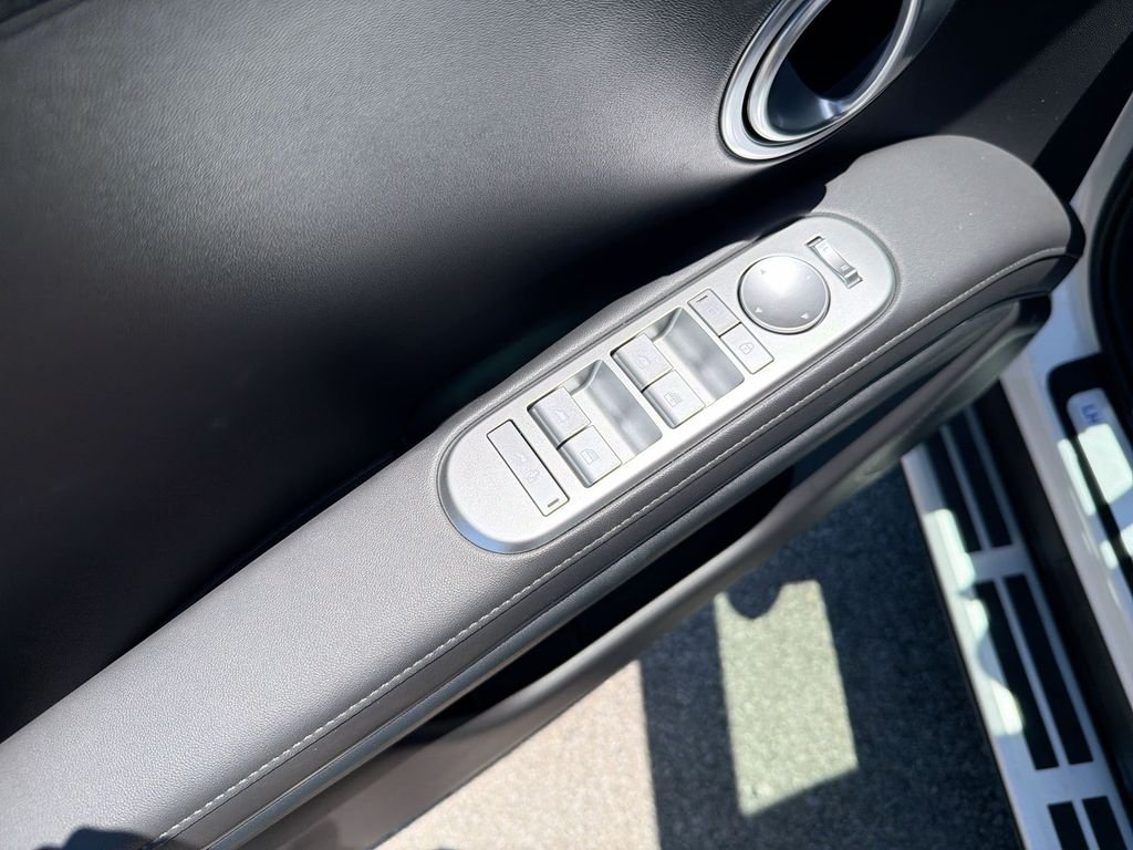 New 2026 White Hyundai SEL AWD image 15